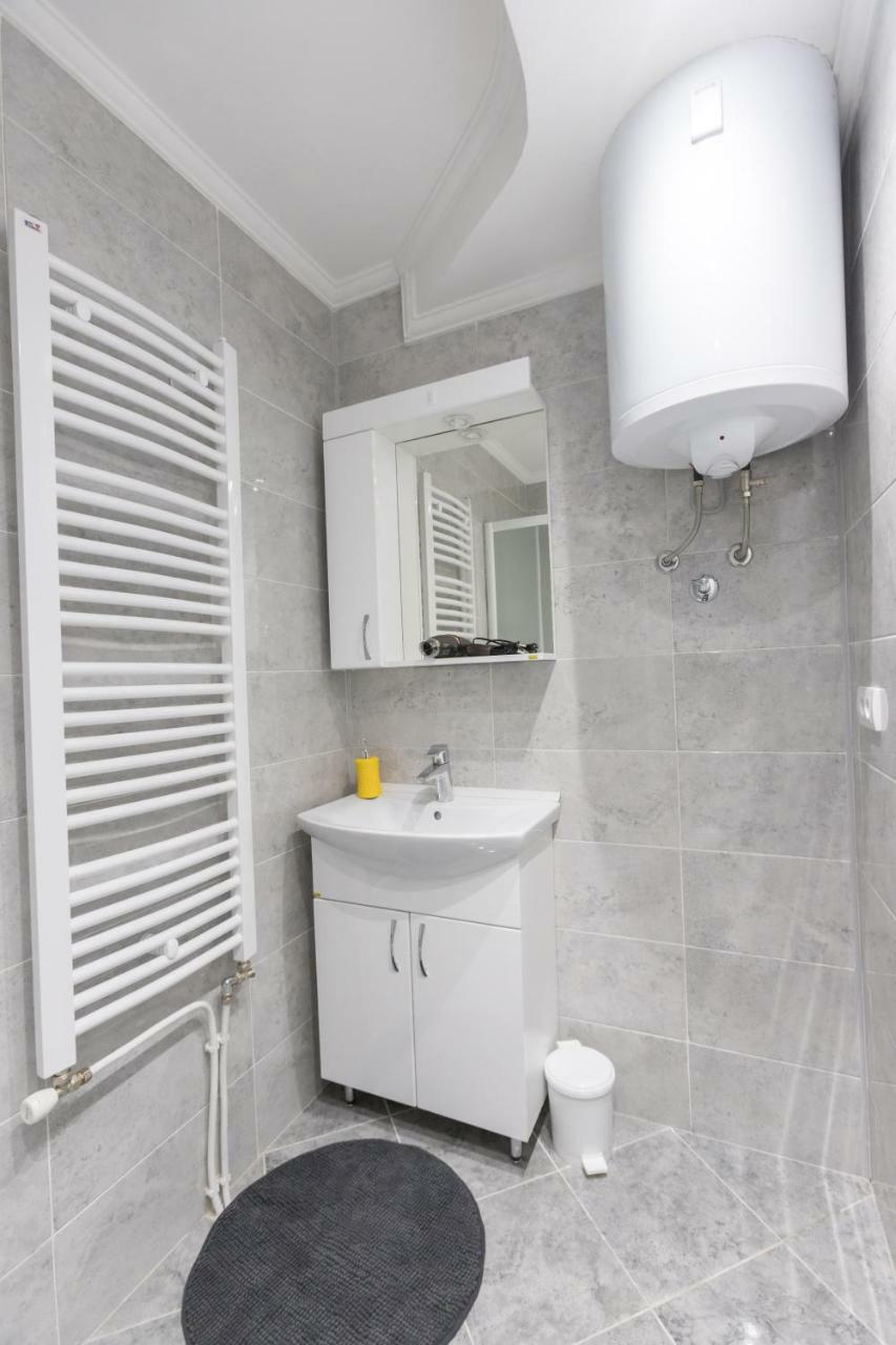 Manirosi 5 Apartment Subotica Exterior photo